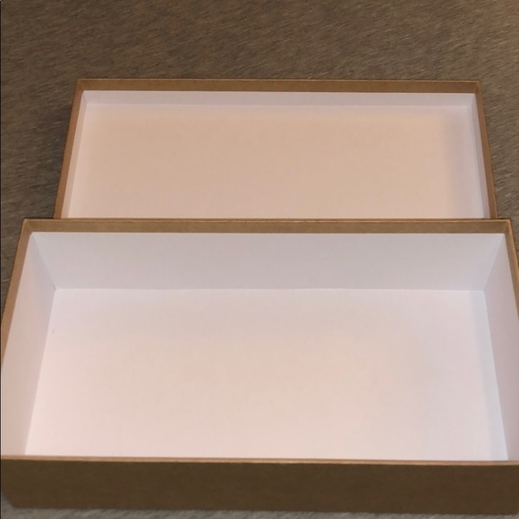 Christian Louboutin Shoe Box & Tissue Paper - Picture 4 of 5